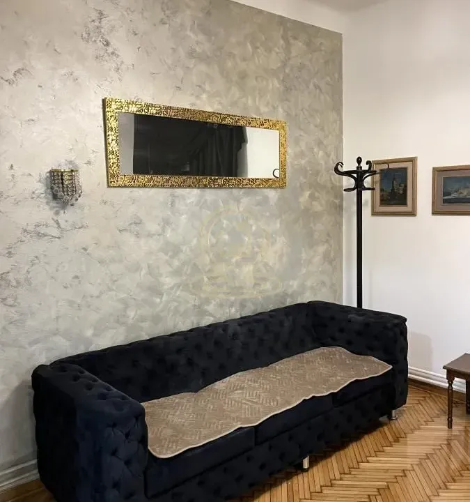 Izdavanje, poslovni prostor, 70m², Kalenić Pijaca, Vračar Sve Podlokacije