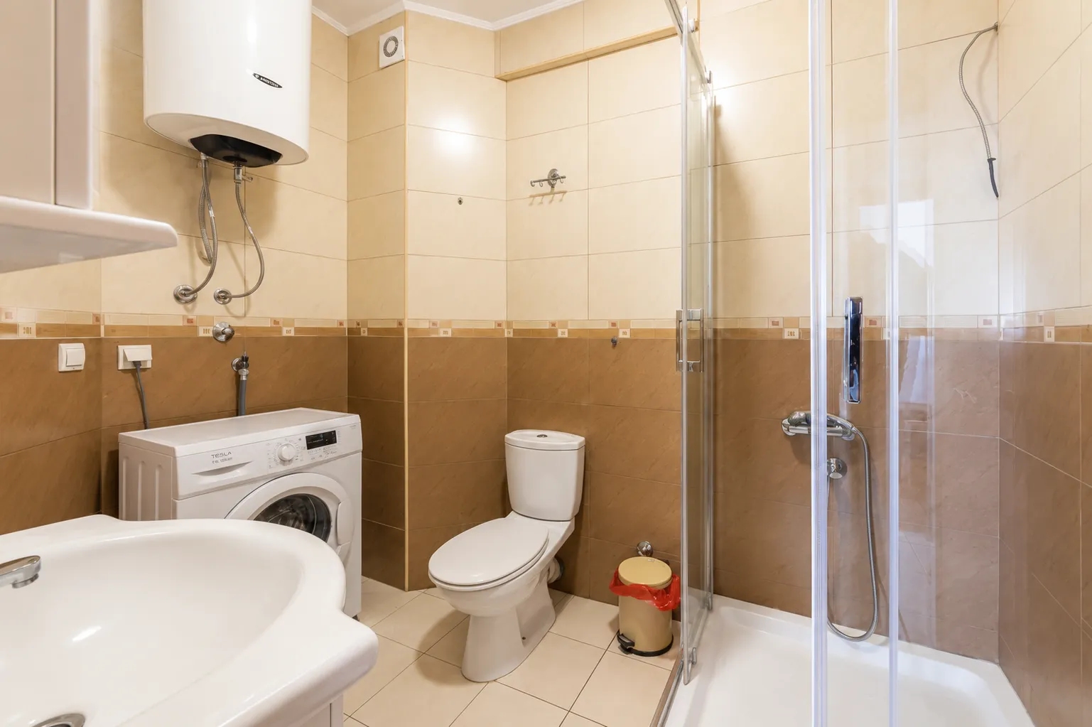Izdavanje, dvosoban stan, 92m², Zabjelo, Podgorica