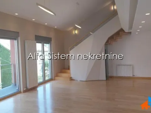 Rent, four bedroom apartment, 170m², Kalenić Pijaca, Vračar Sve Podlokacije - image 4