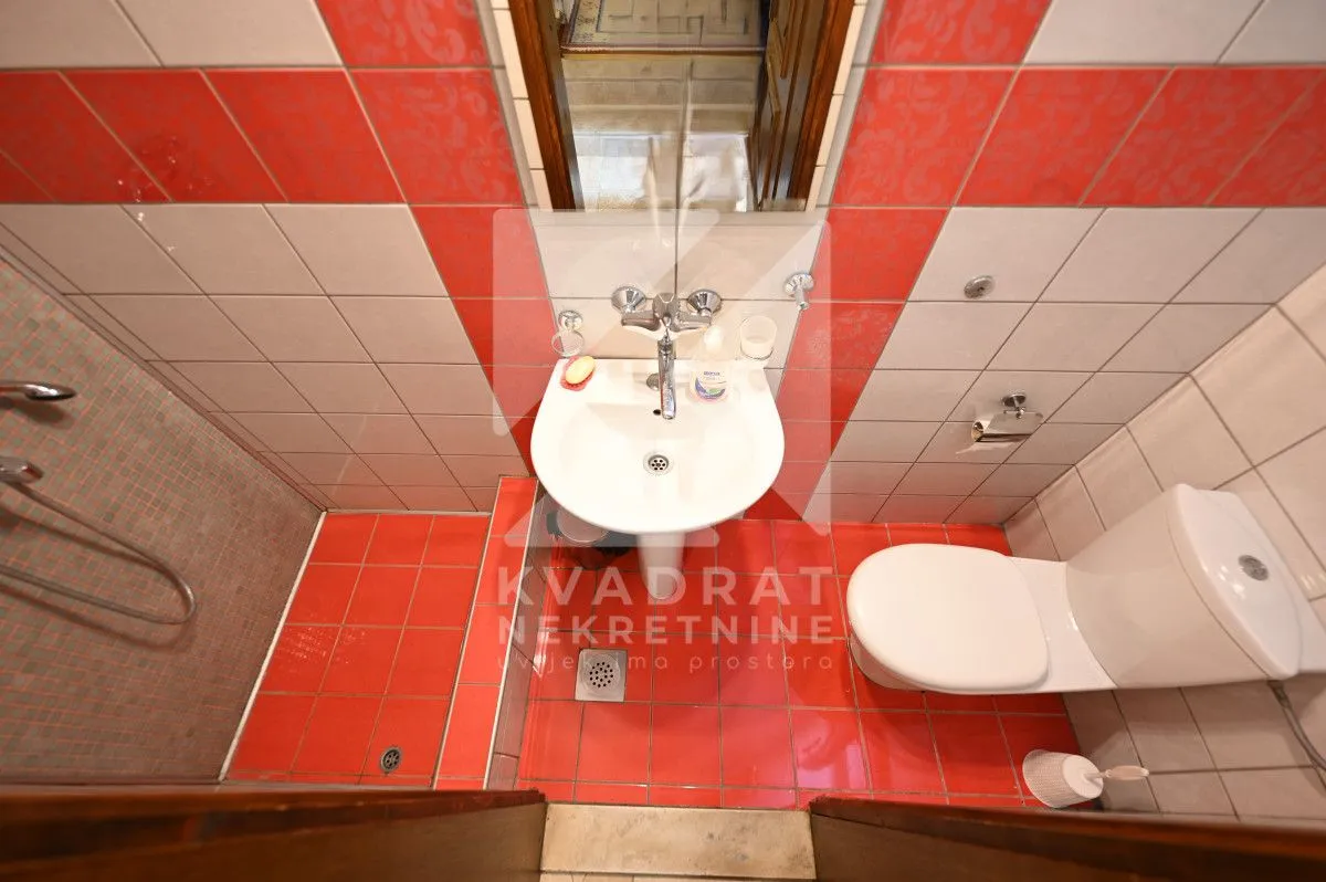 Sale, house, 280m², Masline, Podgorica