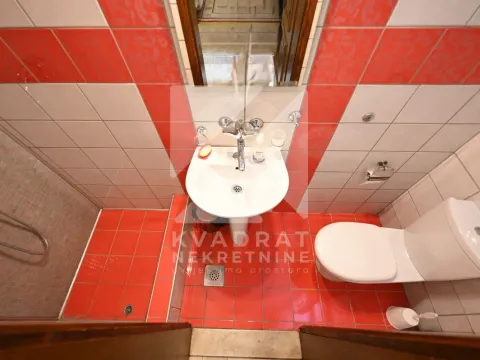 Sale, house, 280m², Masline, Podgorica - image 19