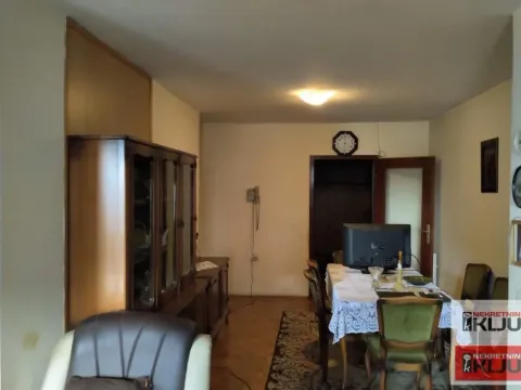 Prodaja, trosoban stan, 86m², Bulevar patrijarha Pavla, Novi Sad Sve Podlokacije - image 4