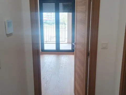 Rent, one bedroom apartment, 47m², City Kvart, Podgorica - image 6