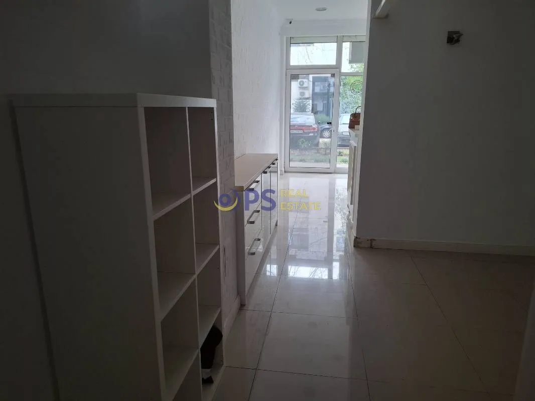 Rent, office space, 75m², Bar, Crna Gora