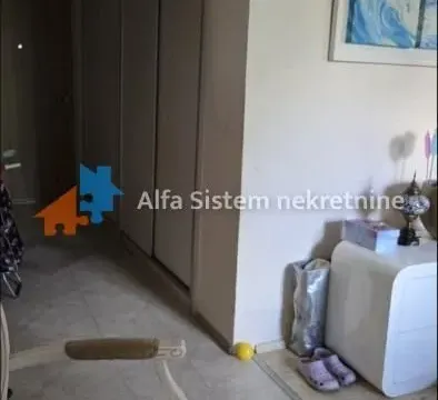 Izdavanje, trosoban stan, 70m², Kalenić Pijaca, Vračar Sve Podlokacije - image 4