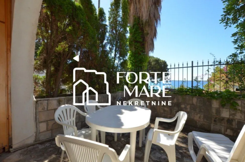 Prodaja, dvosoban stan, 81m², Savina, Herceg Novi