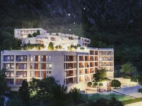 Izdavanje, dvosoban stan, 80m2, Škaljari, Kotor