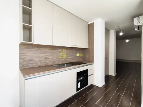 Prodaja, jednosoban stan, 52m², Tološi, Podgorica - image 7