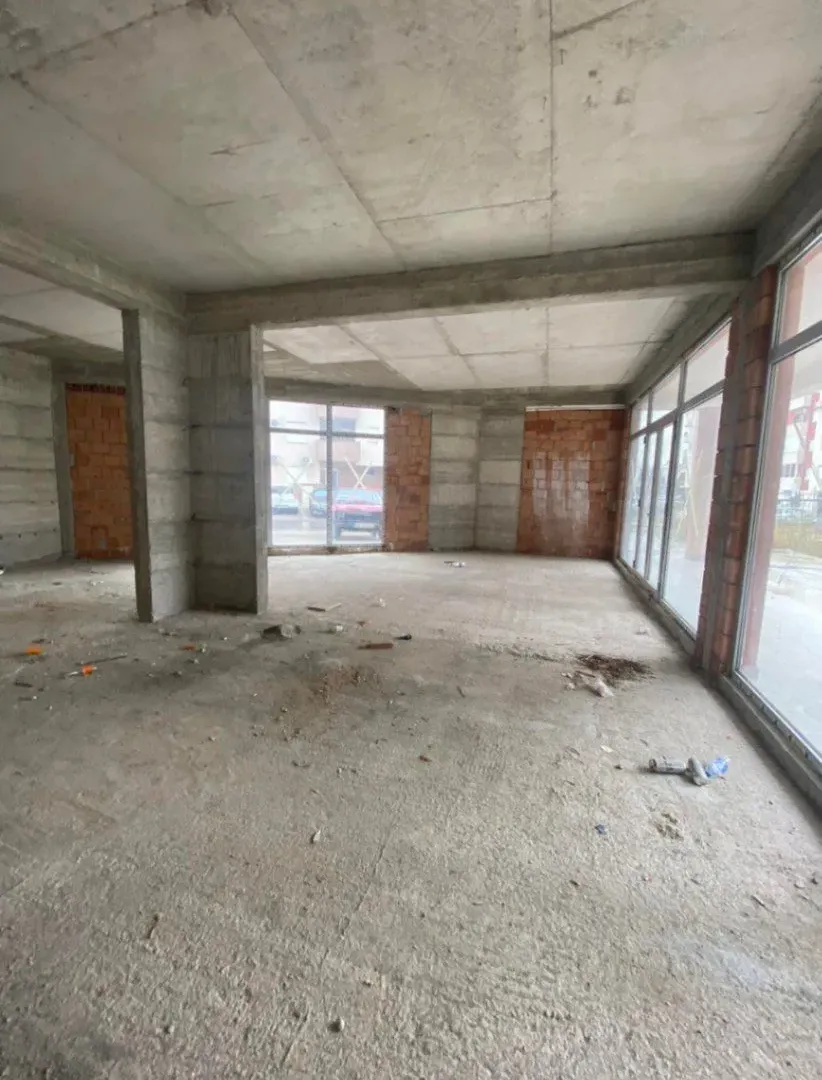 Rent, office space, 90m², Ljubović, Podgorica