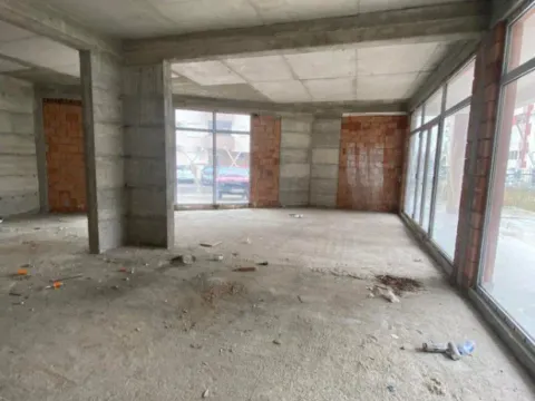 Izdavanje, poslovni prostor, 90m², Ljubović, Podgorica - image 3