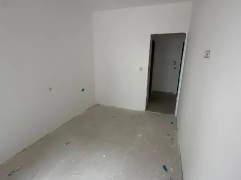Prodaja, jednosoban stan, 43m², Stari Aerodrom, Podgorica - image 4
