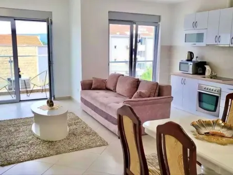 Prodaja, dvosoban stan, 63m², Tivat, Crna Gora - image 5