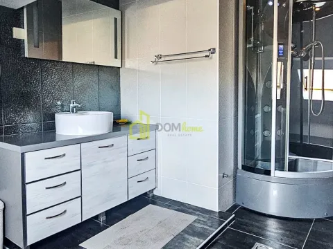 Sale, five bedroom apartment, 175m², Gorica C, Podgorica - image 25