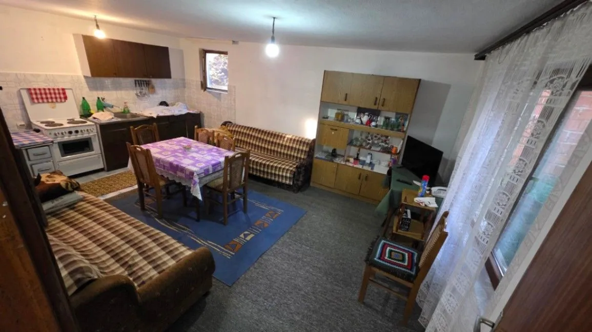 Sale, house, 100m², Razgojna, Leskovac