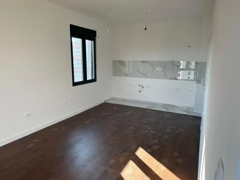 Sale, three bedroom apartment, 66m², Central Point, Podgorica - image 18