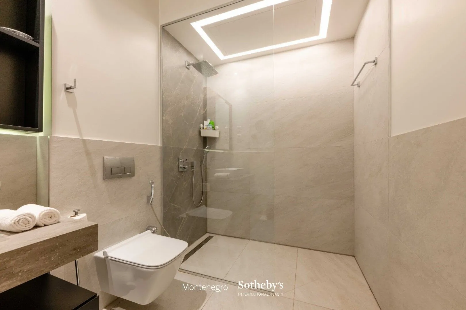 Sale, one bedroom apartment, 74m², Luštica Bay, Tivat