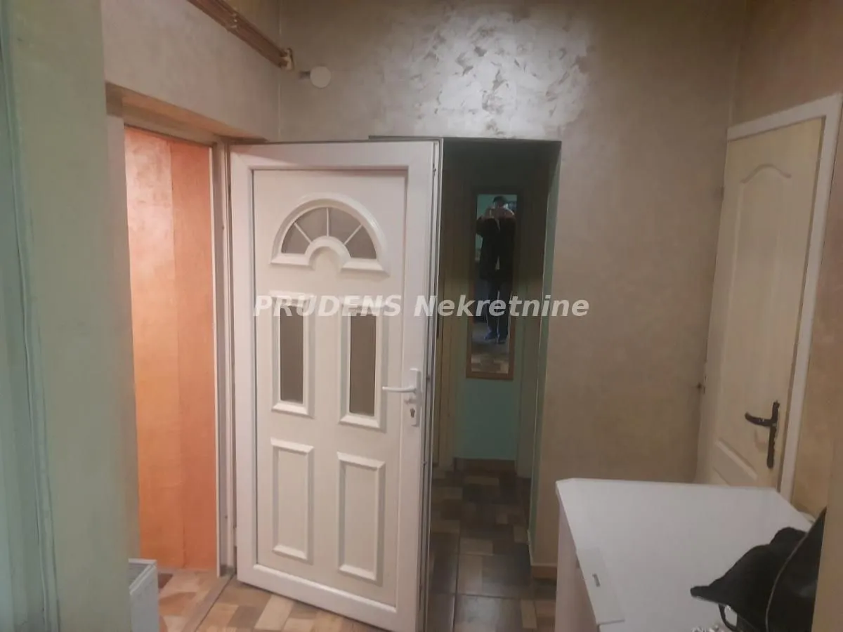 Sale, house, 90m², Deč, Pećinci