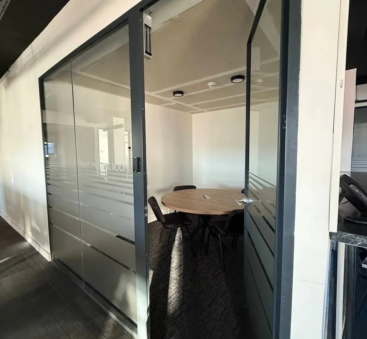 Izdavanje, poslovni prostor, 740m², Zeta, Podgorica