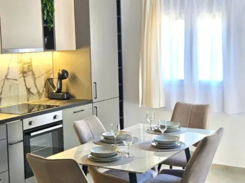 Izdavanje, jednosoban stan, 55m², Kavač, Kotor - image 2