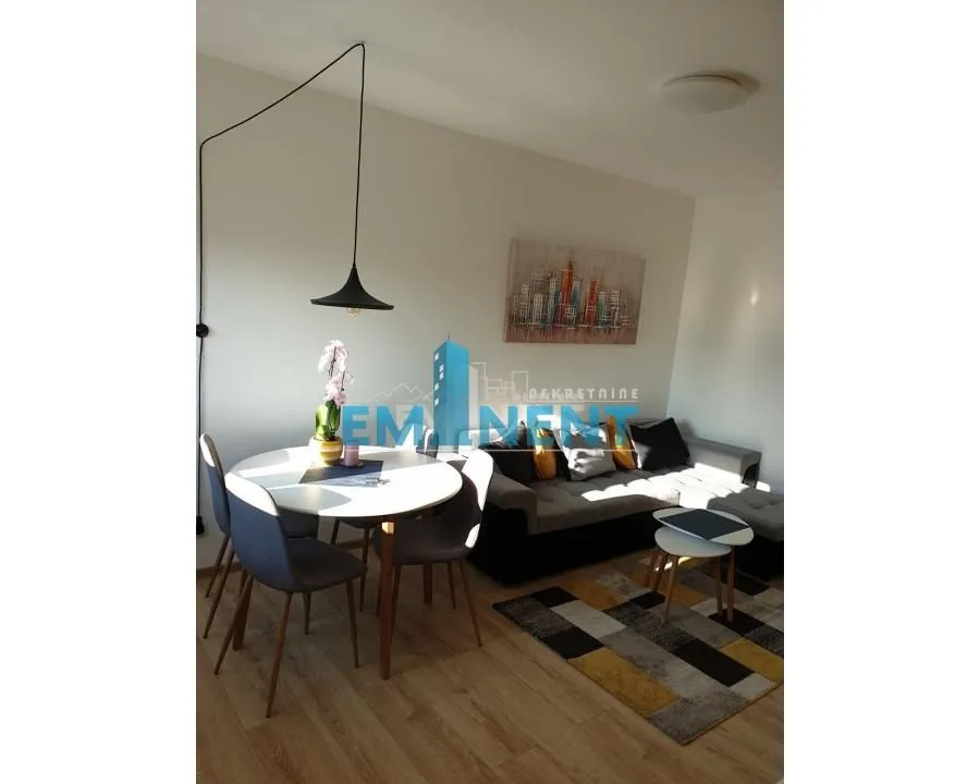 Izdavanje, stan, 34m², Zemun Centar, Zemun Sve Podlokacije