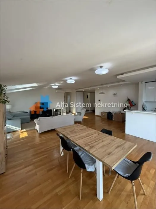 Rent, four bedroom apartment, 157m², Senjak, Beograd