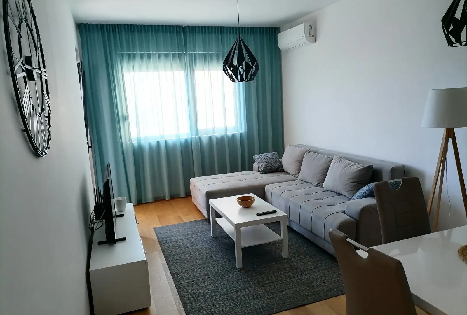 Rent, one bedroom apartment, 44m², Bečići, Budva