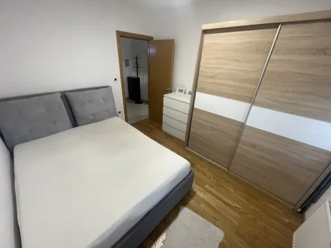 Izdavanje, jednosoban stan, 43m², Sajmište, Novi Sad - image 8