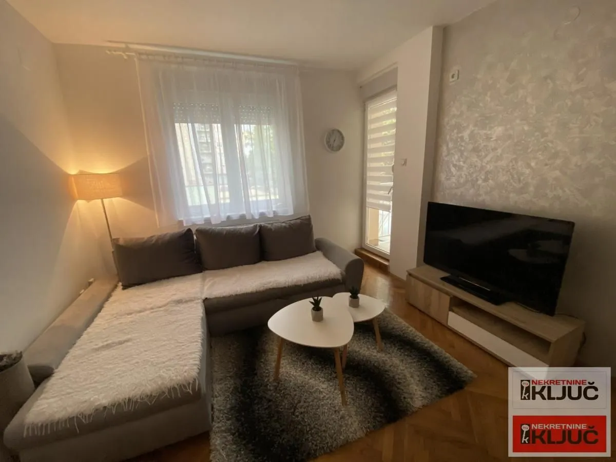 Izdavanje, jednosoban stan, 31m², Grbavica, Novi Sad Sve Podlokacije