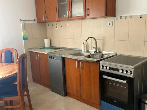 Izdavanje, jednosoban stan, 45m², Centar, Tivat - image 4