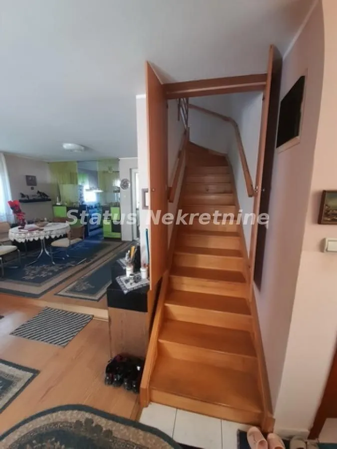 Prodaja, kuća, 166m², Futog, Novi Sad Sve Podlokacije