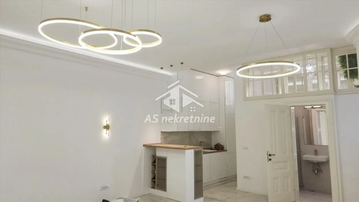 Rent, three bedroom apartment, 106m², Stari Grad, Beograd