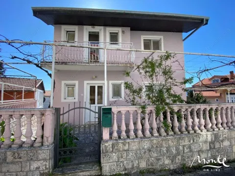 Prodaja, kuća, 180m², Tivat, Crna Gora - image 1