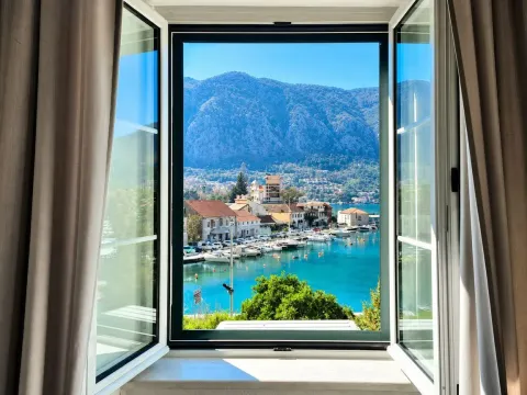 Prodaja, jednosoban stan, 42m², Stari Grad Kotor, Kotor - image 2