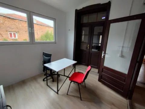 Rent, office space, 70m², Centar, Niš - image 7