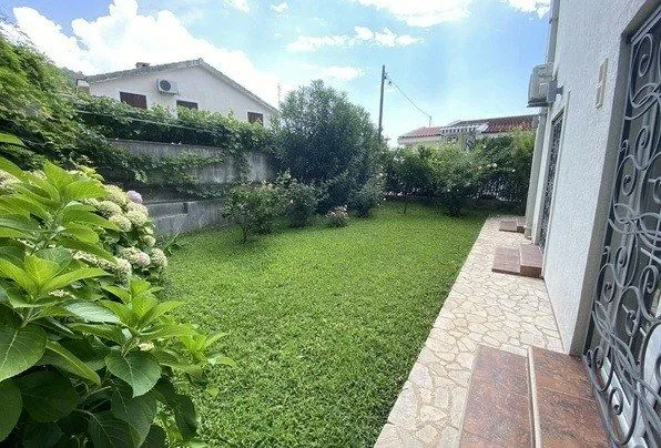 Sale, house, 300m², Lazi, Budva