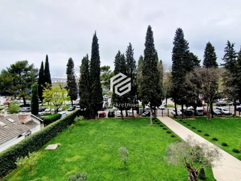 Izdavanje, jednosoban stan, 52m², Centar, Podgorica - image 13