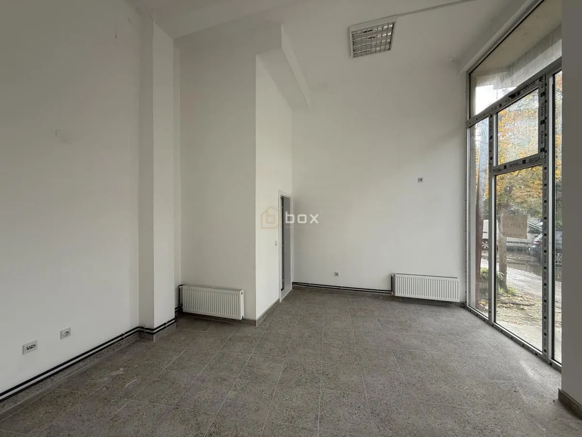 Rent, office space, 25m², Crveni Krst, Niš