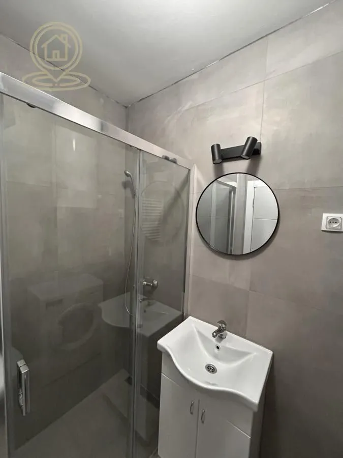 Izdavanje, garsonjera, 22m², Centar, Novi Sad