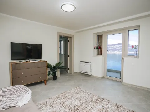 Prodaja, kuća, 314m², Krašići, Tivat - image 8