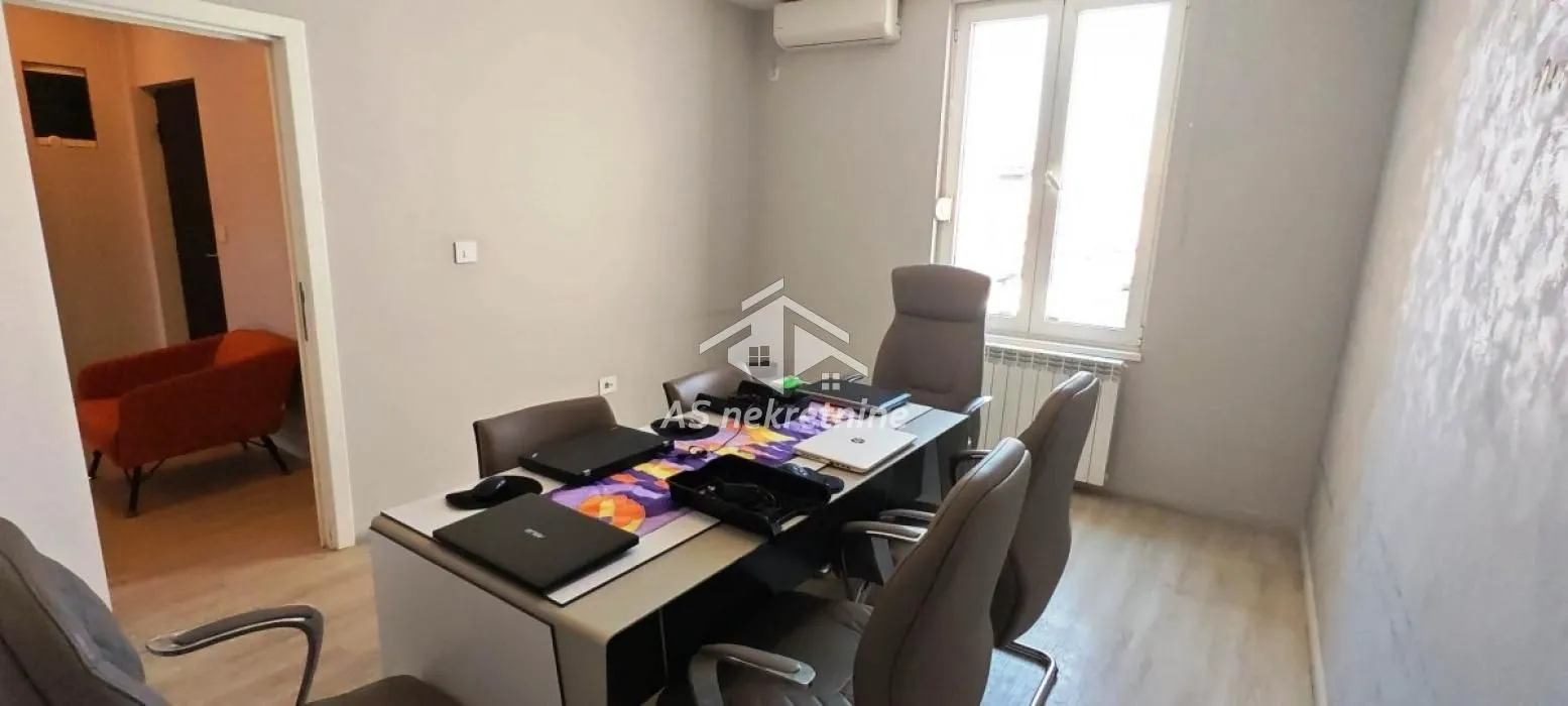 Prodaja, stan, 118m², Đeram Pijaca, Beograd