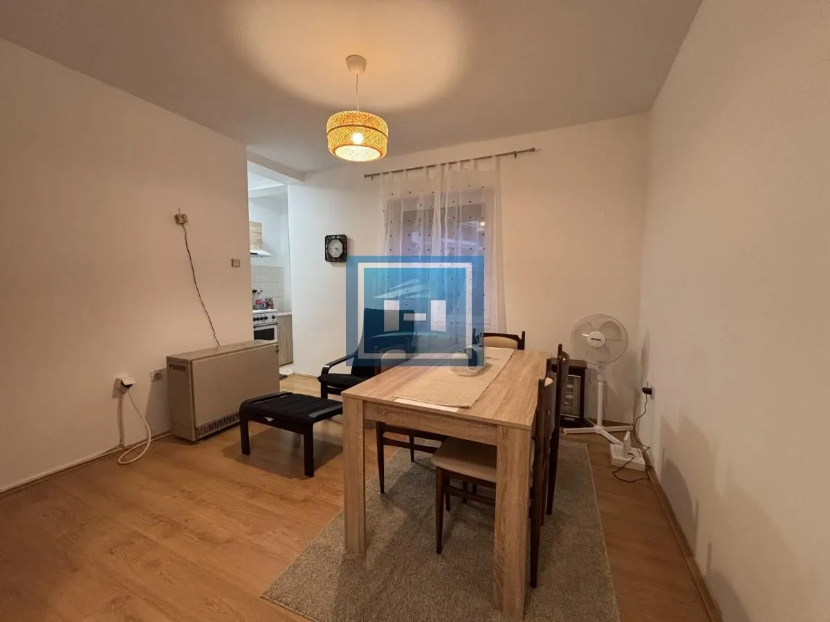 Izdavanje, garsonjera, 19m², Centar, Jagodina