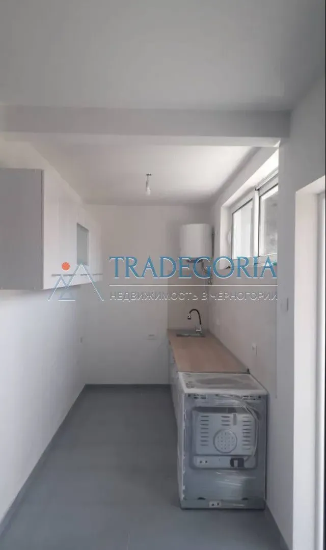 Prodaja, kuća, 210m², Sutomore, Bar