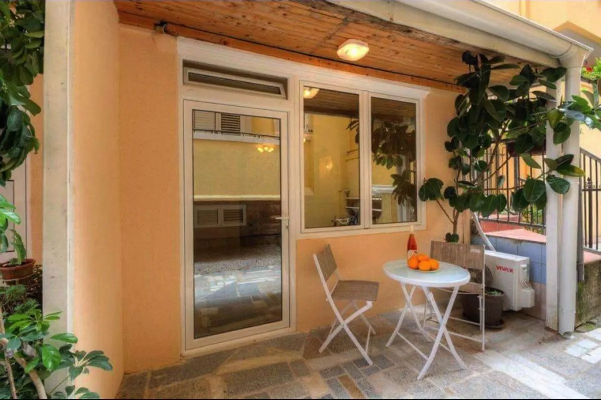 Rent, studio apartment, 29m², Mainski Put, Budva
