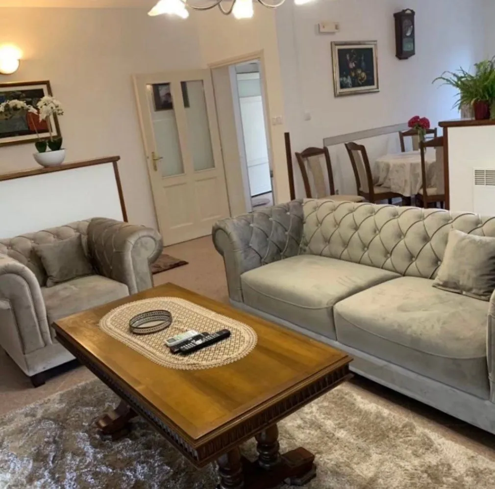 Rent, two bedroom apartment, 75m², Dobrota, Kotor