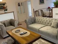 Izdavanje, dvosoban stan, 75m², Dobrota, Kotor - image 1