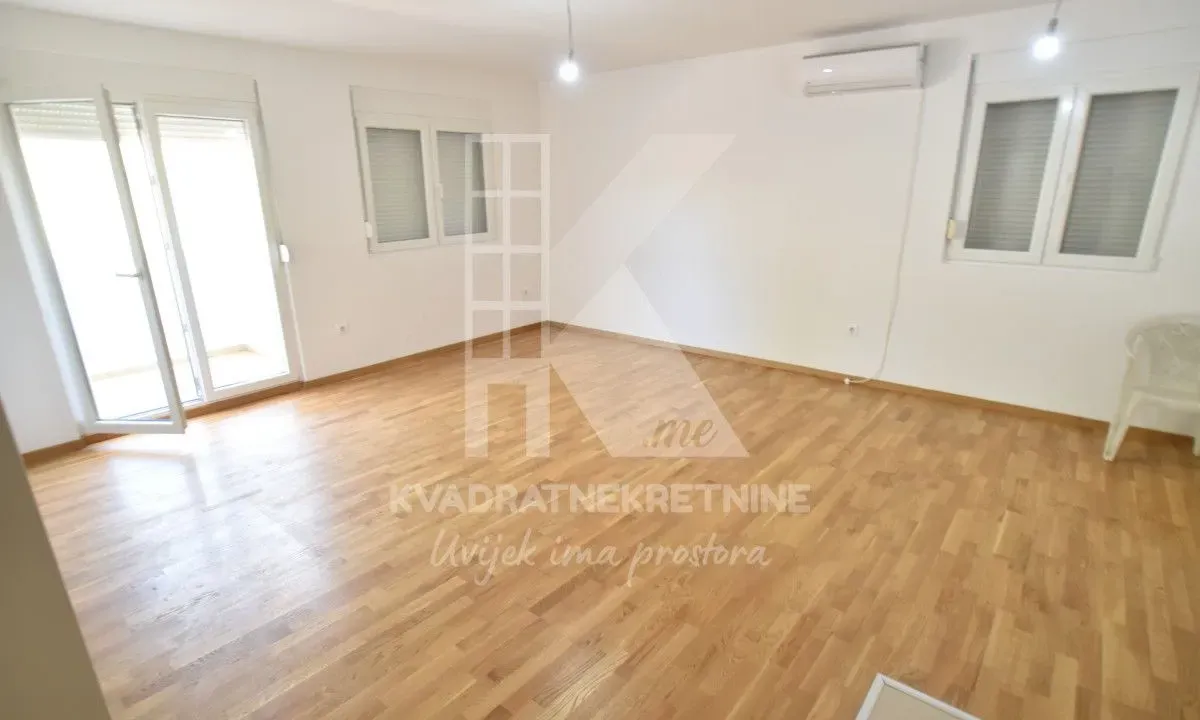 Rent, office space, 69m², Ljubović, Podgorica