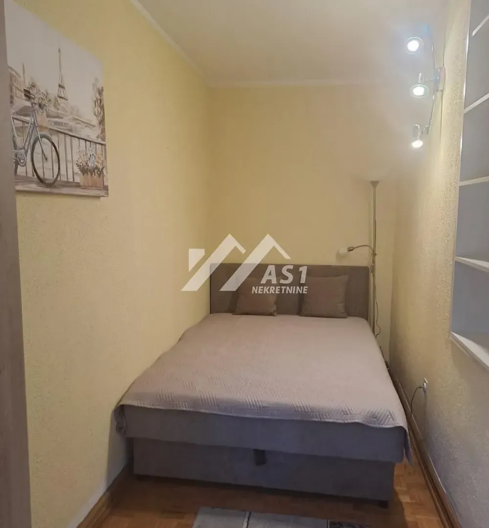 Izdavanje, dvosoban stan, 55m², Bulevar Oslobodjenja, Novi Sad Sve Podlokacije