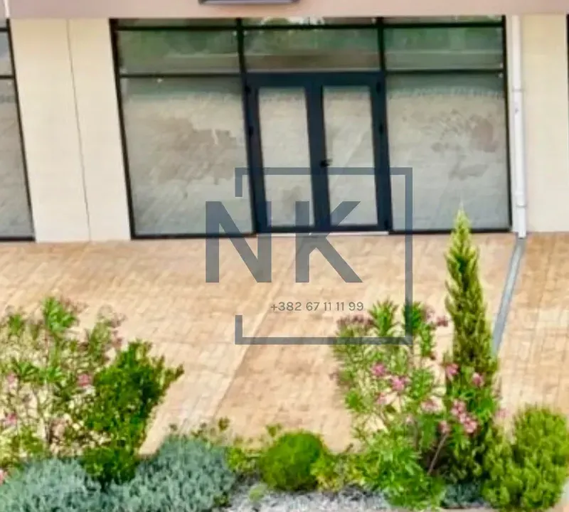 Izdavanje, poslovni prostor, 240m², City Kvart, Podgorica