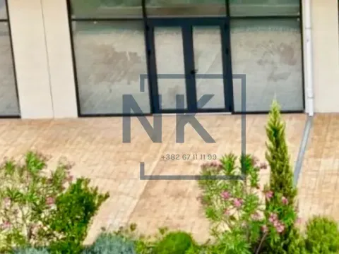 Izdavanje, poslovni prostor, 240m2, City Kvart, Podgorica Izdavanje, poslovni prostor, 240m2, City Kvart, Podgorica