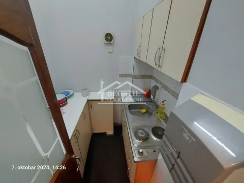 Rent, four bedroom apartment, 62m², Savski Venac, Beograd - image 7